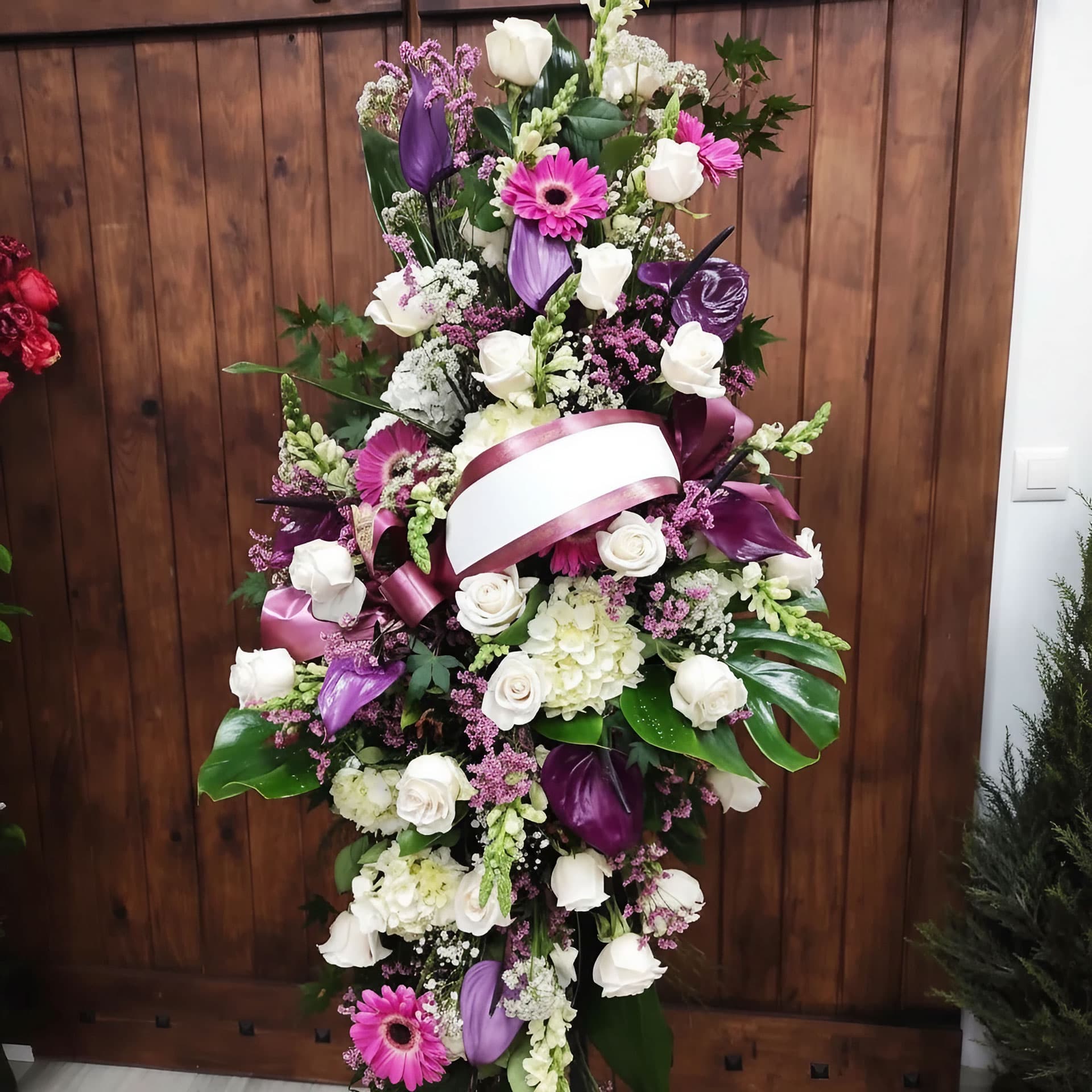 Composiciones funerarias de flores en Vigo de Blumen Arte Floral