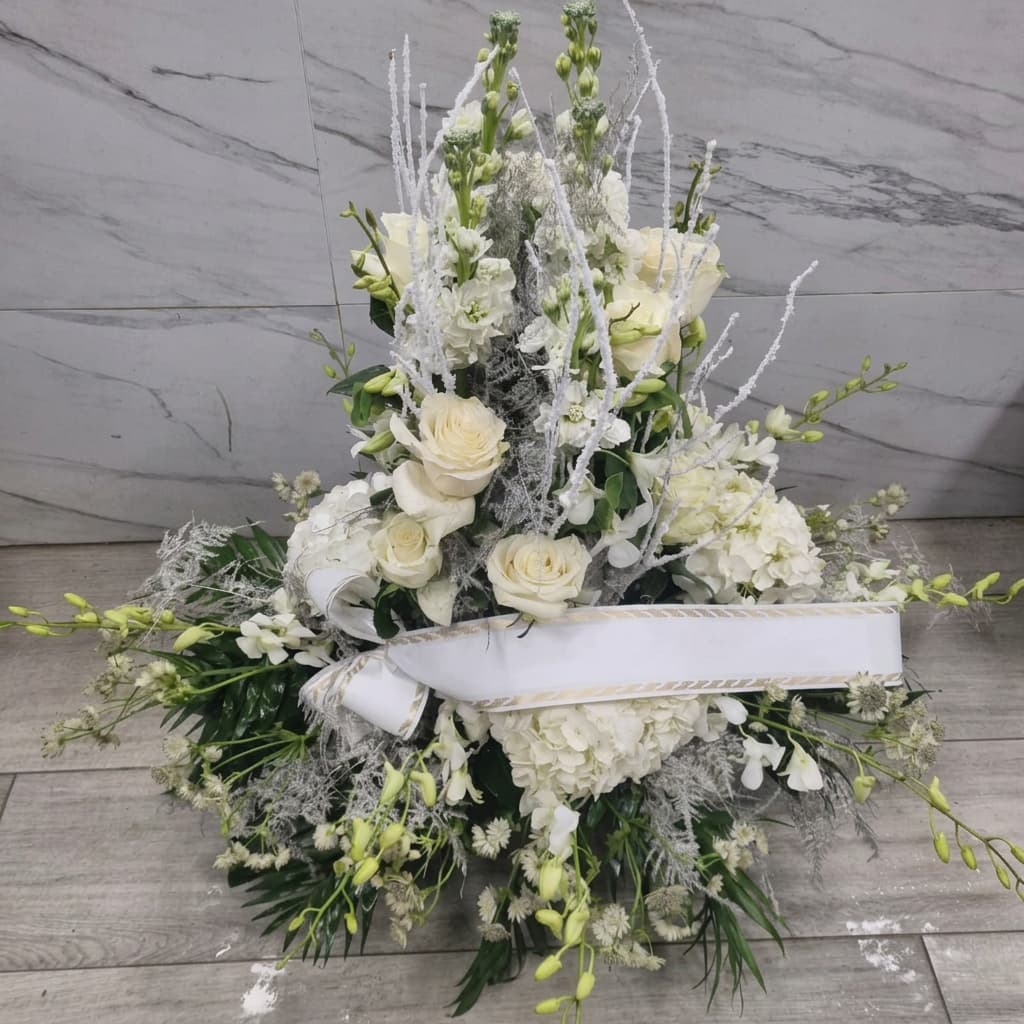 Composiciones funerarias con servicio a domicilio en Vigo de Blumen Arte Floral